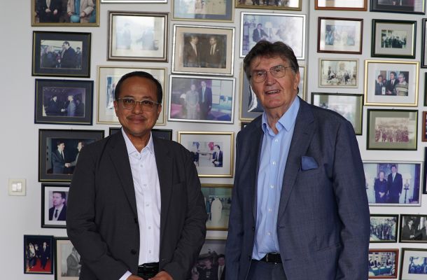 Official Visit of  The Hon. Dato’ Seri Ir Dr Ahmad Samsuri Mokhtar to SSST and Meeting with Academician Ejup Ganić
