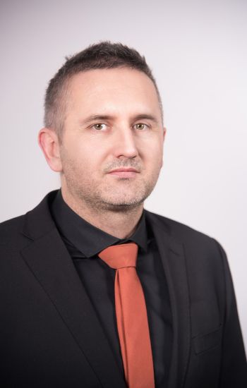 Dr. Alen Bošnjaković